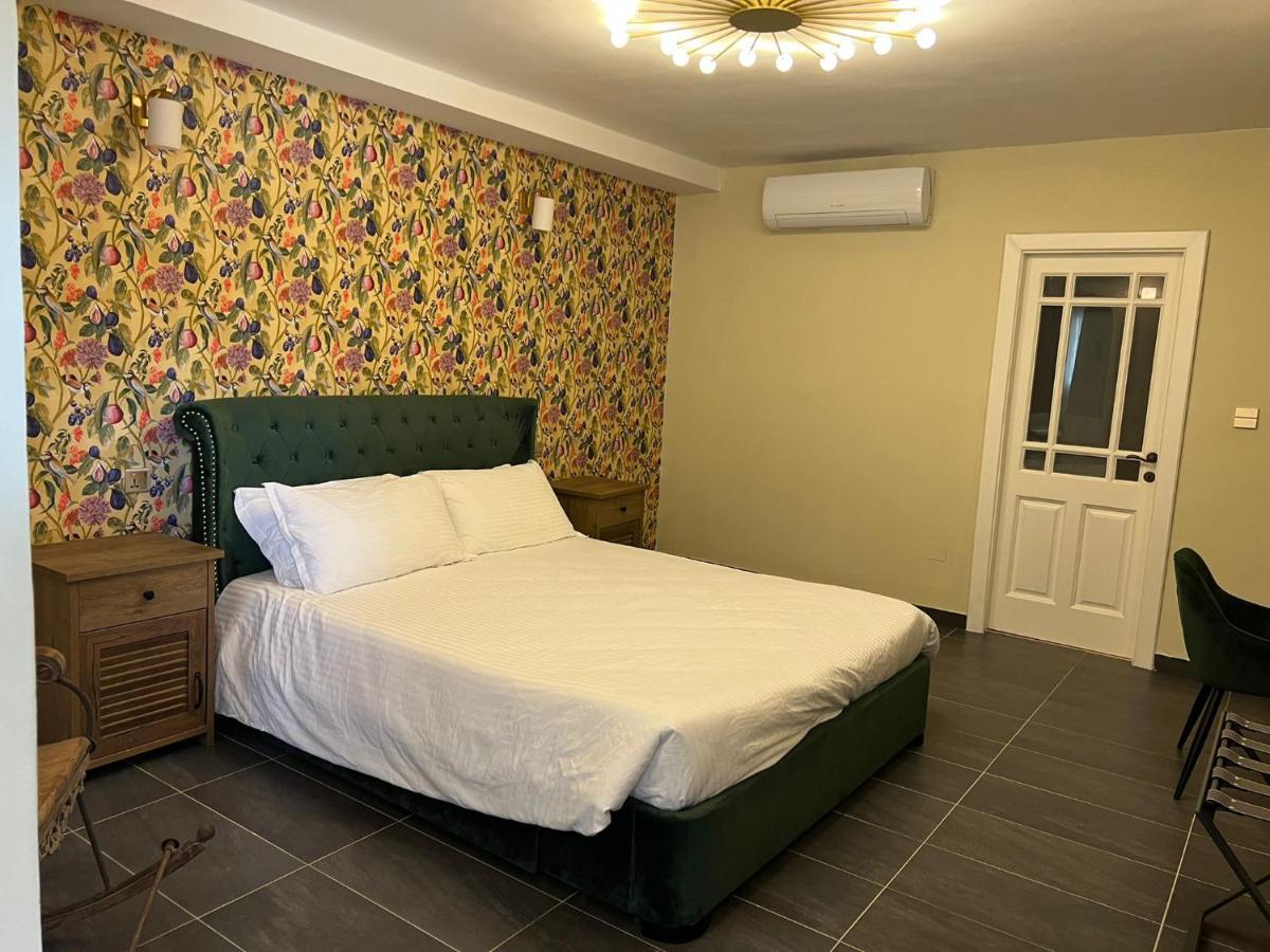 The Red Farm Relais & Spa Iklin Ngoại thất bức ảnh