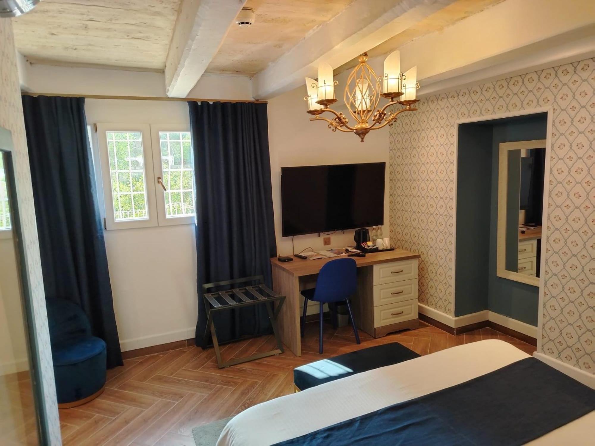 The Red Farm Relais & Spa Iklin Ngoại thất bức ảnh